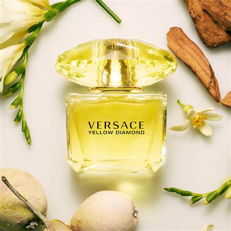 versace yellow diamond planet parfum|versace yellow diamond perfume smell.